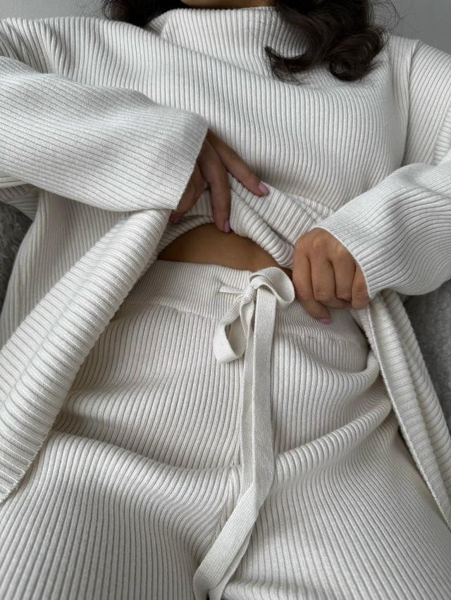 Купить Женский костюм белый оптом Садовод Интернет-каталог Садовод интернет-каталог