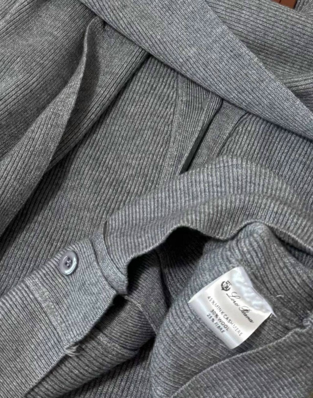 Купить Женский костюм серый оптом Садовод Интернет-каталог Садовод интернет-каталог