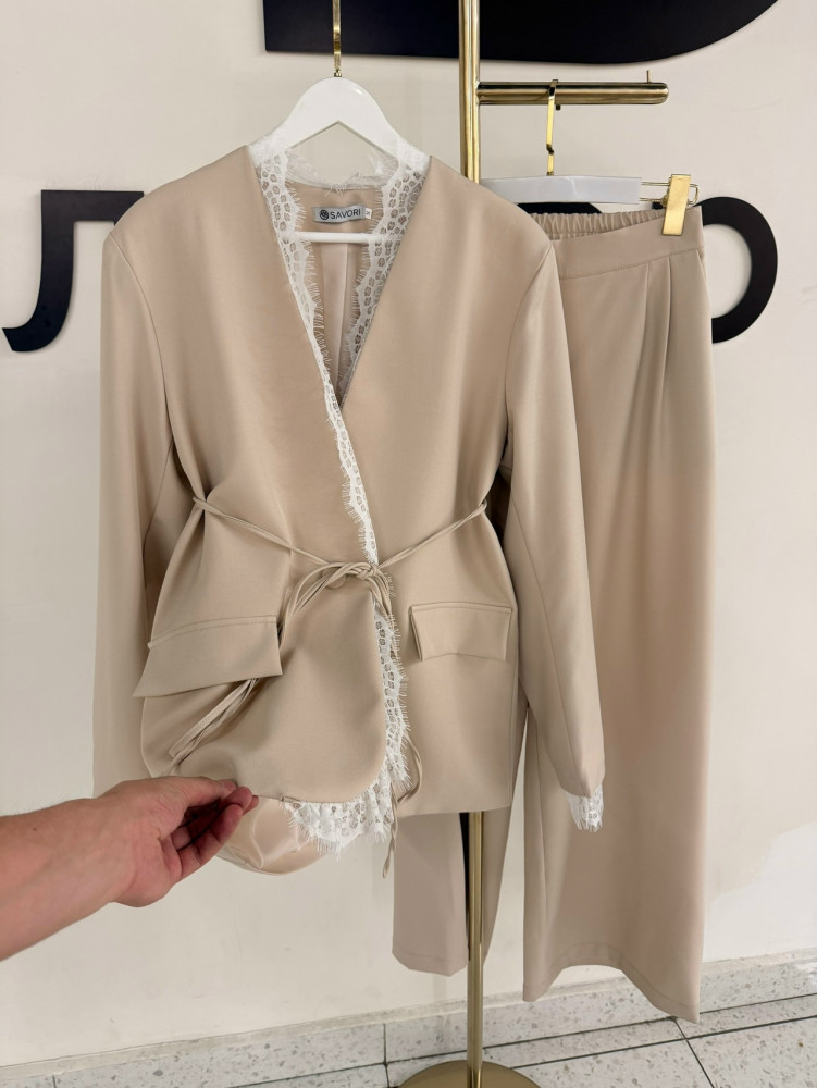 Купить Женский костюм бежевый оптом Садовод Интернет-каталог Садовод интернет-каталог