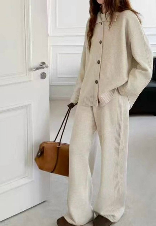 Купить Женский костюм бежевый оптом Садовод Интернет-каталог Садовод интернет-каталог