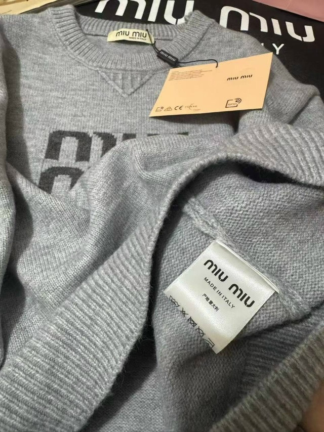 Купить Женский костюм серый оптом Садовод Интернет-каталог Садовод интернет-каталог