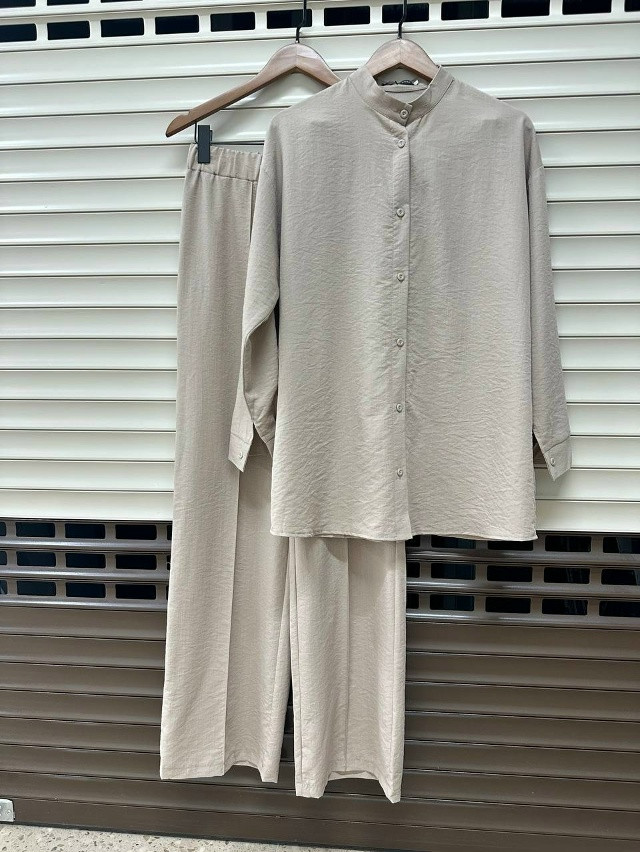 Купить Женский костюм бежевый оптом Садовод Интернет-каталог Садовод интернет-каталог