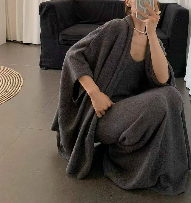 Купить Женский костюм темно-серый оптом Садовод Интернет-каталог Садовод интернет-каталог