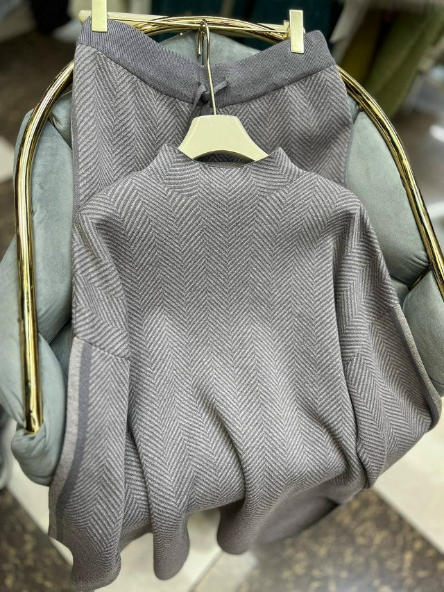 Купить Женский костюм серый оптом Садовод Интернет-каталог Садовод интернет-каталог