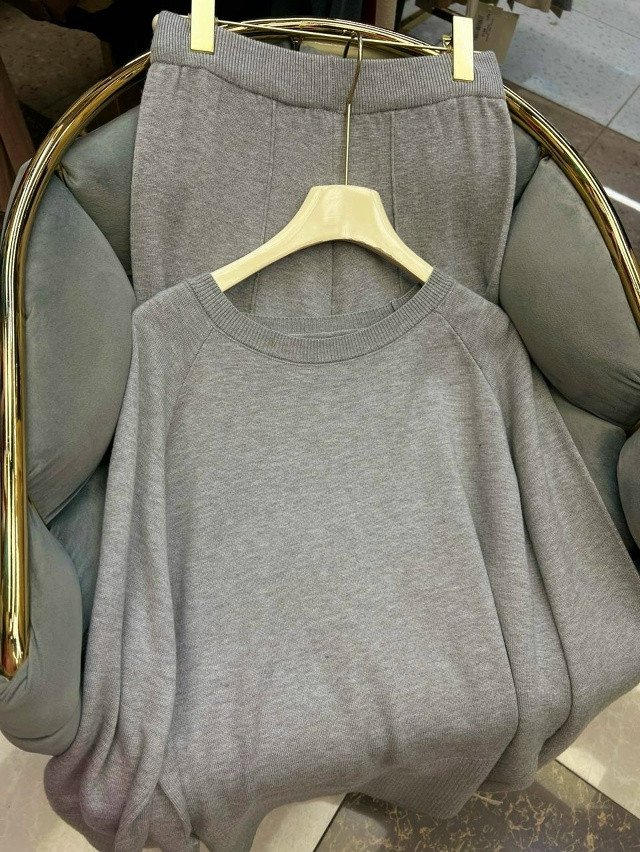 Купить Женский костюм серый оптом Садовод Интернет-каталог Садовод интернет-каталог