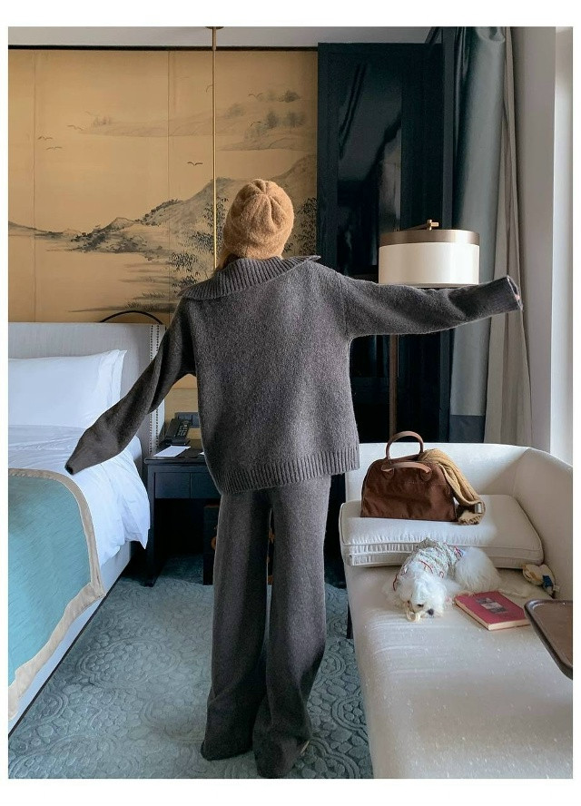 Купить Женский костюм темно-серый оптом Садовод Интернет-каталог Садовод интернет-каталог