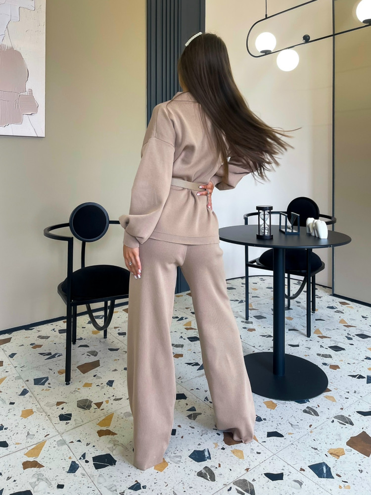 Купить Женский костюм бежевый оптом Садовод Интернет-каталог Садовод интернет-каталог