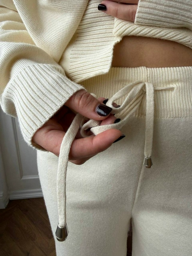 Купить Женский костюм молочный оптом Садовод Интернет-каталог Садовод интернет-каталог