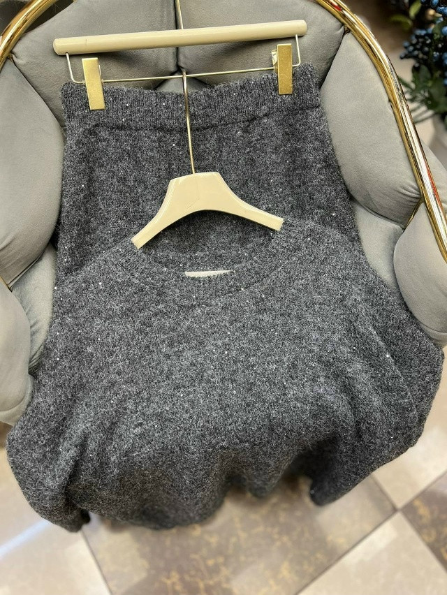 Купить Женский костюм серый оптом Садовод Интернет-каталог Садовод интернет-каталог