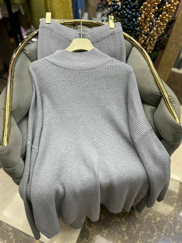 Купить Женский костюм серый оптом Садовод Интернет-каталог Садовод интернет-каталог