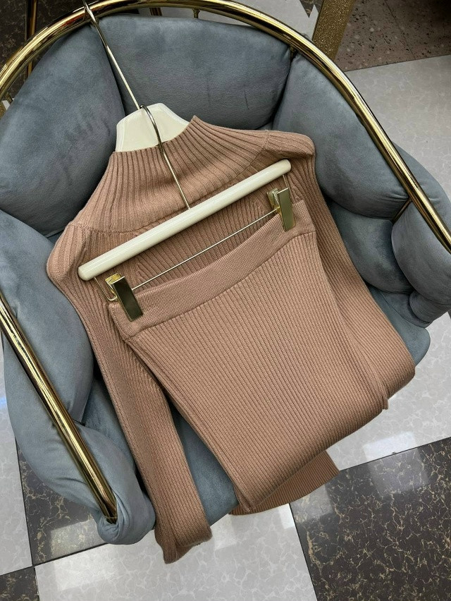 Купить Женский костюм бежевый оптом Садовод Интернет-каталог Садовод интернет-каталог