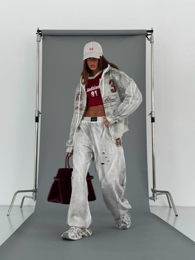 Купить Женский костюм светло-серый оптом Садовод Интернет-каталог Садовод интернет-каталог