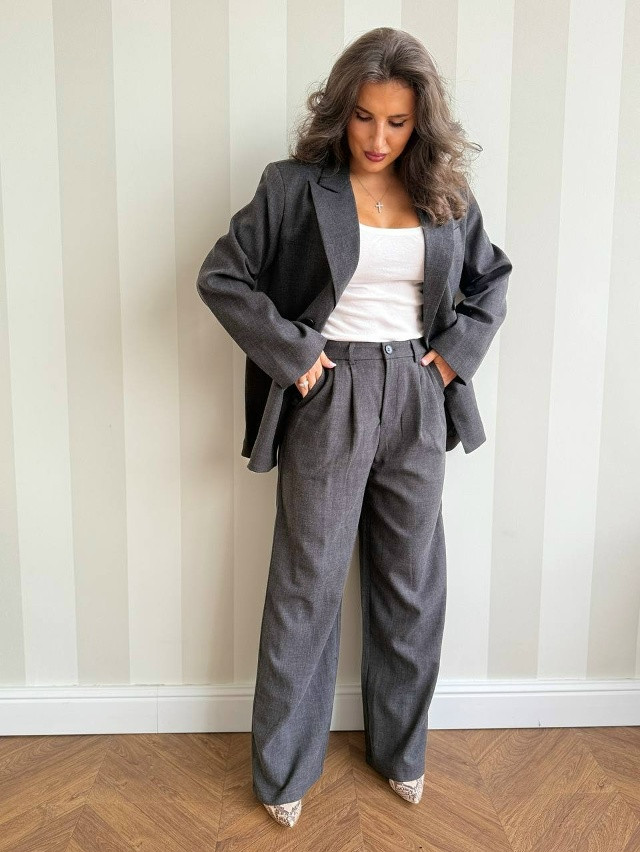 Купить Женский костюм серый оптом Садовод Интернет-каталог Садовод интернет-каталог