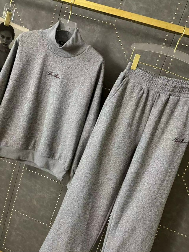 Купить Женский костюм серый оптом Садовод Интернет-каталог Садовод интернет-каталог