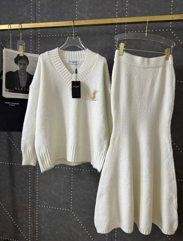 Купить Женский костюм белый оптом Садовод Интернет-каталог Садовод интернет-каталог