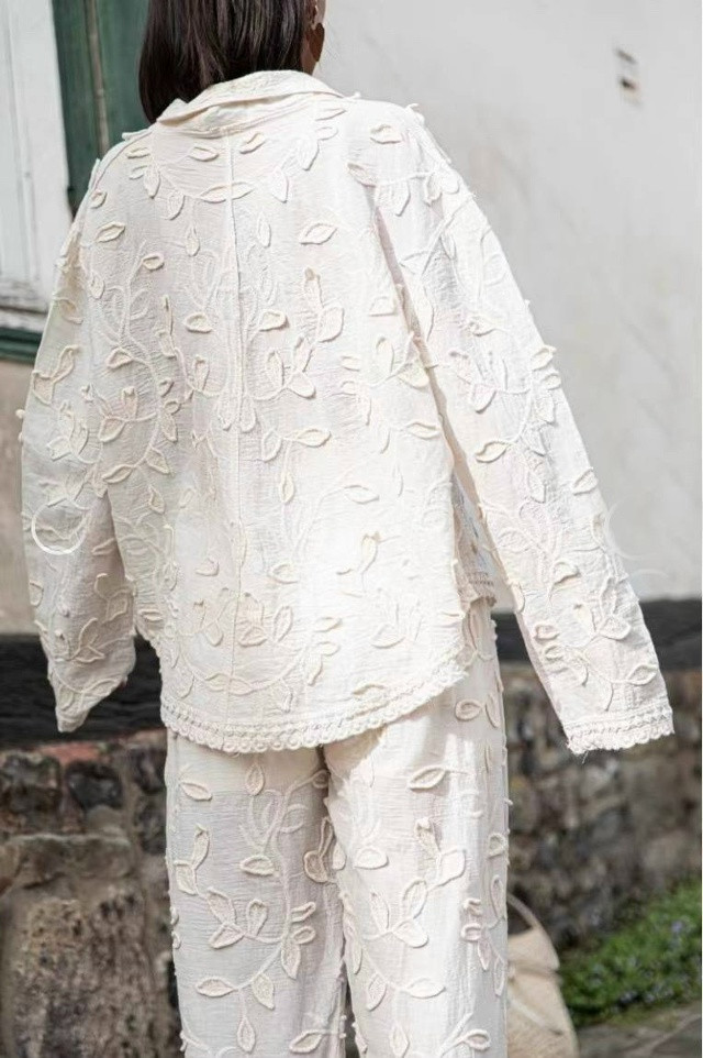 Купить Женский костюм белый оптом Садовод Интернет-каталог Садовод интернет-каталог