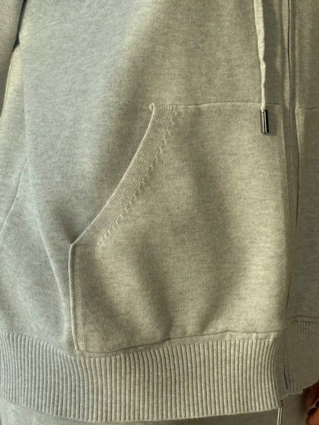 Купить Женский костюм светло-серый оптом Садовод Интернет-каталог Садовод интернет-каталог