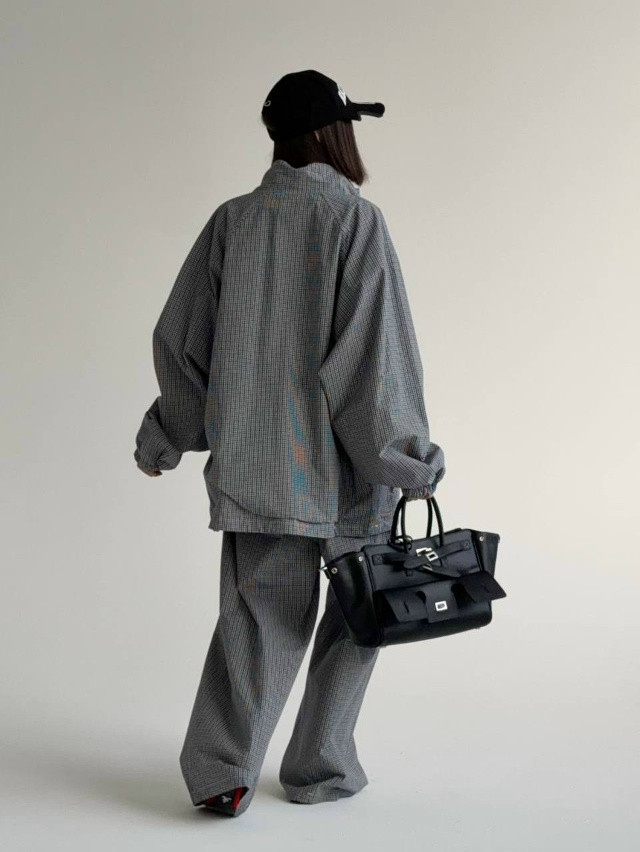 Купить Женский костюм серый оптом Садовод Интернет-каталог Садовод интернет-каталог