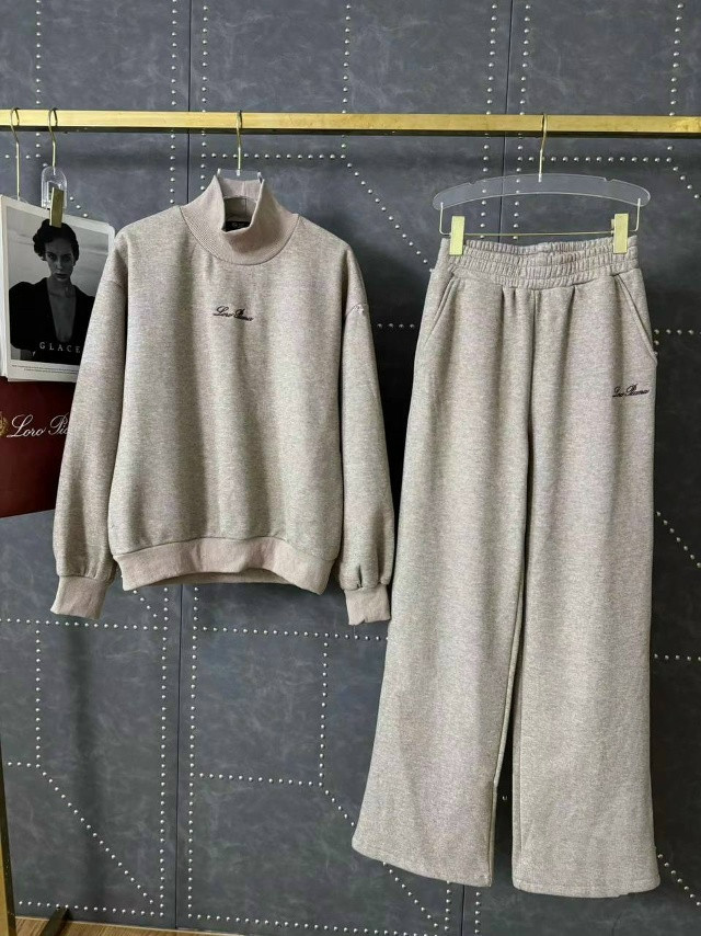 Купить Женский костюм бежевый оптом Садовод Интернет-каталог Садовод интернет-каталог