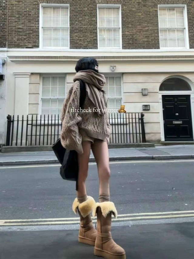 Купить Женский костюм бежевый оптом Садовод Интернет-каталог Садовод интернет-каталог