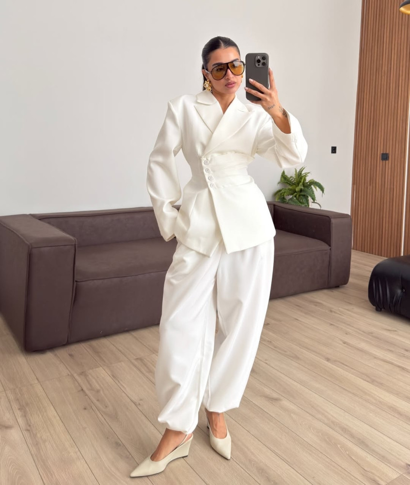 Купить Женский костюм белый оптом Садовод Интернет-каталог Садовод интернет-каталог