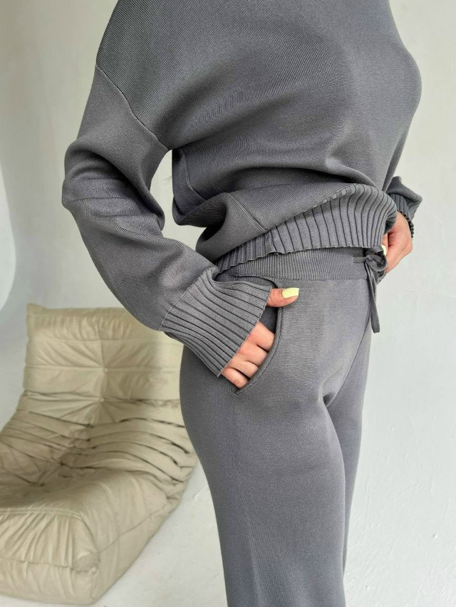 Купить Женский костюм серый оптом Садовод Интернет-каталог Садовод интернет-каталог