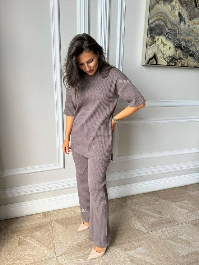 Купить Женский костюм бежевый оптом Садовод Интернет-каталог Садовод интернет-каталог