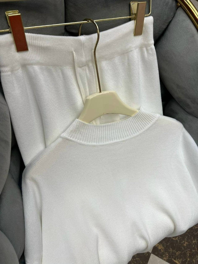 Купить Женский костюм белый оптом Садовод Интернет-каталог Садовод интернет-каталог