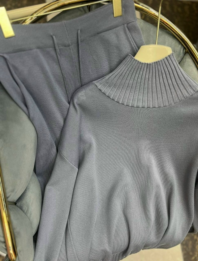 Купить Женский костюм серый оптом Садовод Интернет-каталог Садовод интернет-каталог