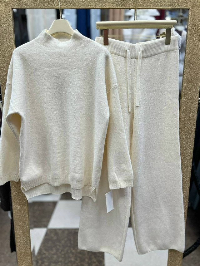 Купить Женский костюм молочный оптом Садовод Интернет-каталог Садовод интернет-каталог