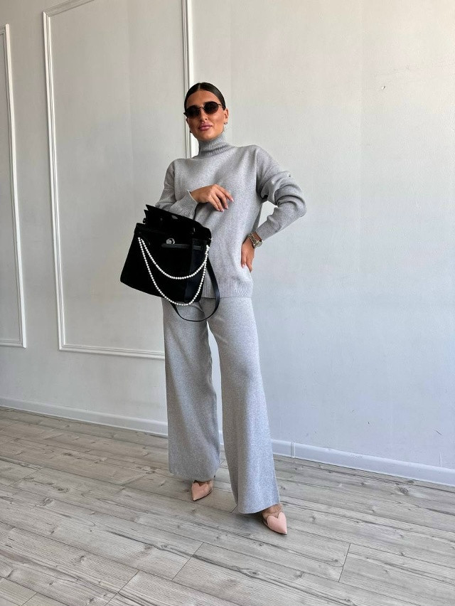 Купить Женский костюм серый оптом Садовод Интернет-каталог Садовод интернет-каталог