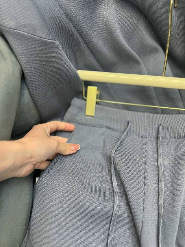 Купить Женский костюм серый оптом Садовод Интернет-каталог Садовод интернет-каталог