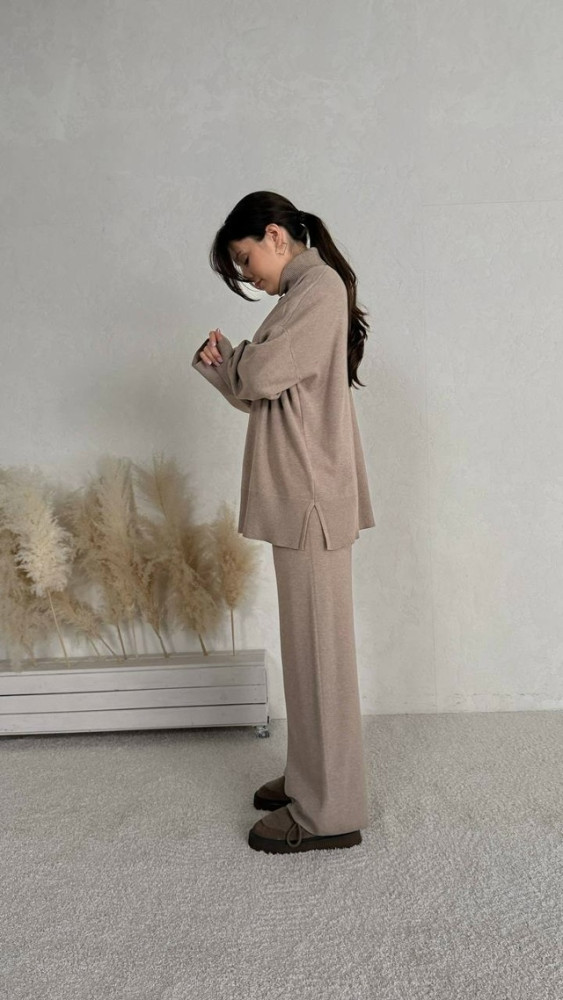 Купить Женский костюм бежевый оптом Садовод Интернет-каталог Садовод интернет-каталог