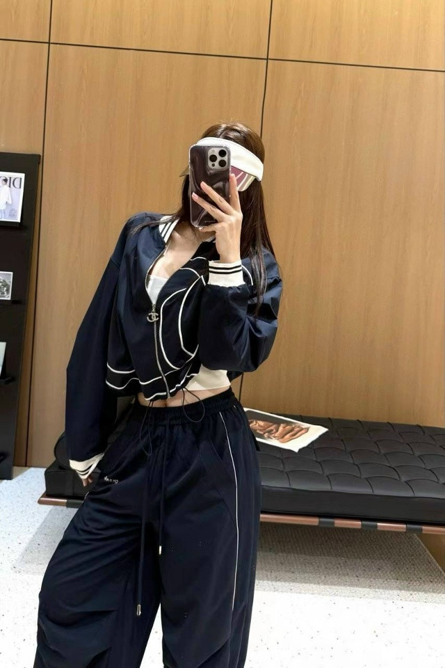 Купить Женский костюм темно-синий оптом Садовод Интернет-каталог Садовод интернет-каталог