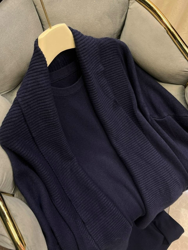 Купить Женский костюм синий оптом Садовод Интернет-каталог Садовод интернет-каталог