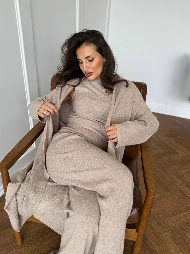 Купить Женский костюм бежевый оптом Садовод Интернет-каталог Садовод интернет-каталог