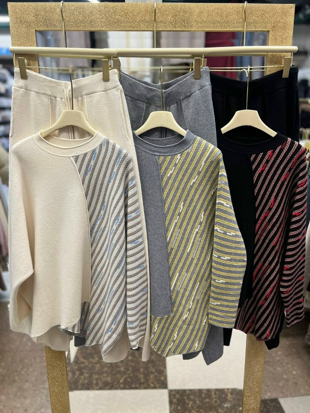 Купить Женский костюм серый оптом Садовод Интернет-каталог Садовод интернет-каталог