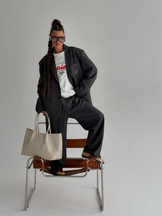 Купить Женский костюм темно-серый оптом Садовод Интернет-каталог Садовод интернет-каталог