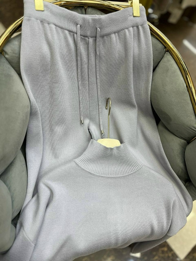 Купить Женский костюм серый оптом Садовод Интернет-каталог Садовод интернет-каталог