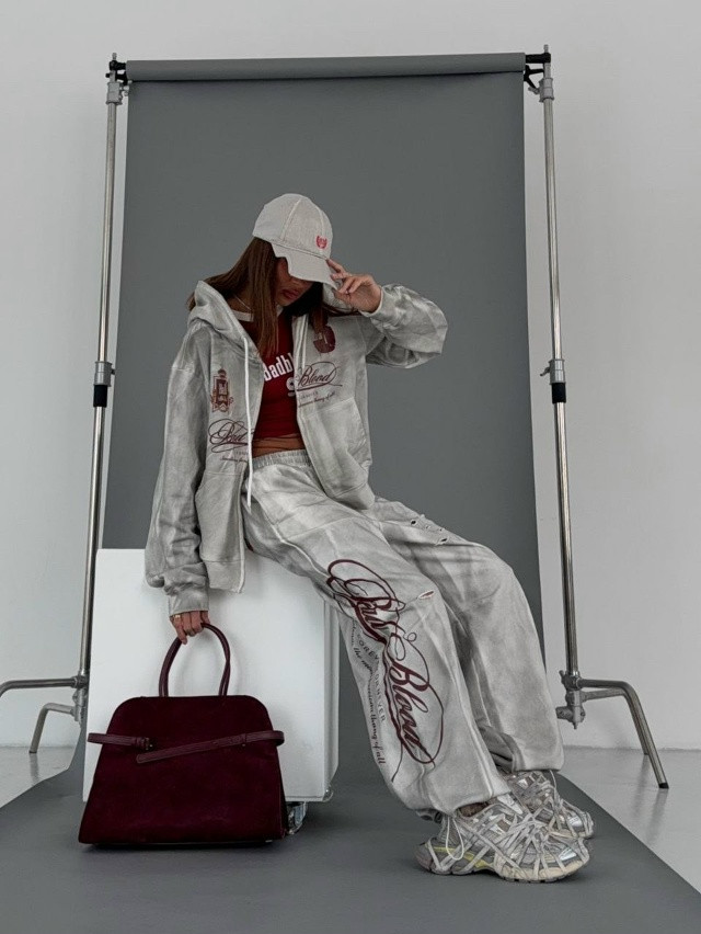 Купить Женский костюм светло-серый оптом Садовод Интернет-каталог Садовод интернет-каталог