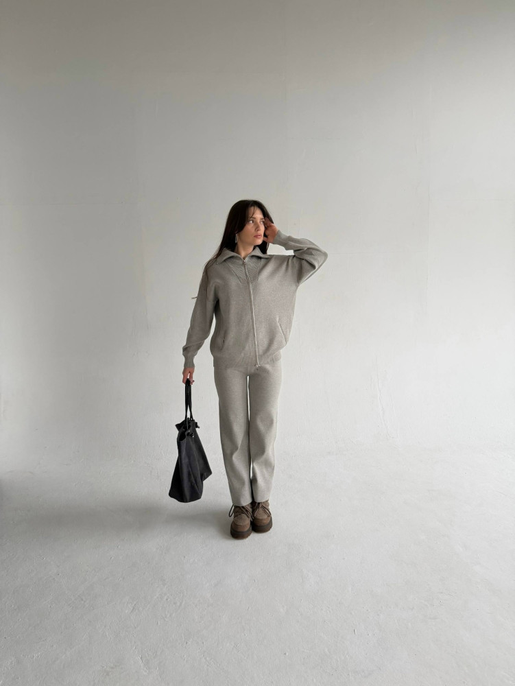 Купить Женский костюм серый оптом Садовод Интернет-каталог Садовод интернет-каталог