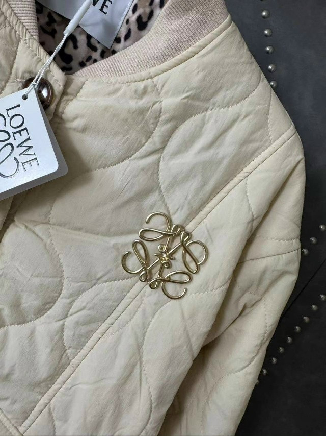 Купить Куртка женская бежевая оптом Садовод Интернет-каталог Садовод интернет-каталог