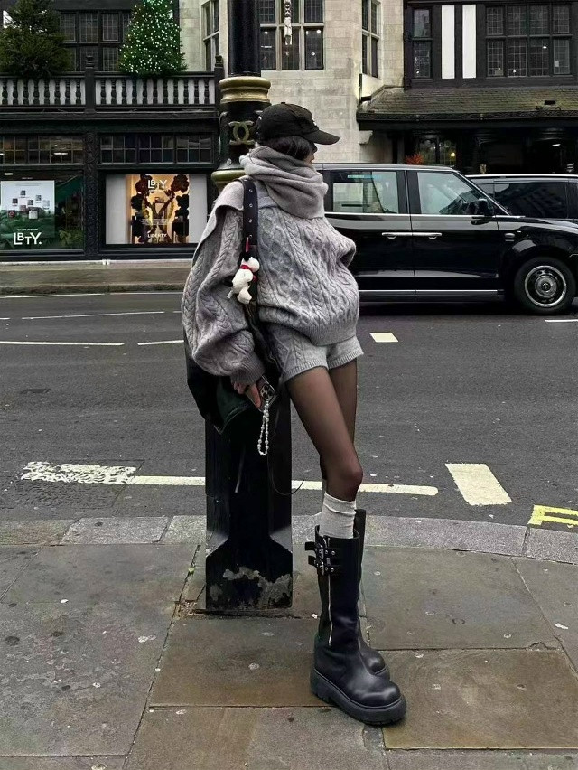 Купить Женский костюм серый оптом Садовод Интернет-каталог Садовод интернет-каталог