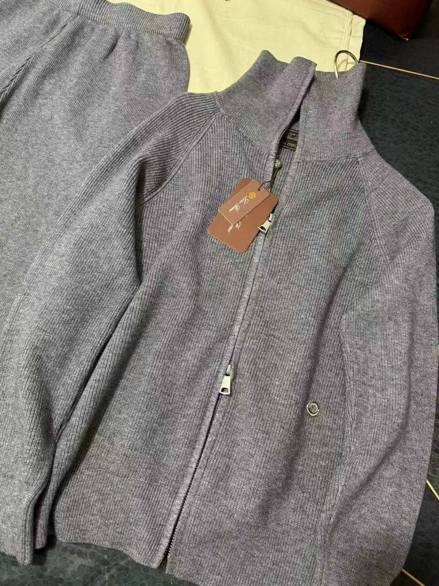 Купить Женский костюм серый оптом Садовод Интернет-каталог Садовод интернет-каталог