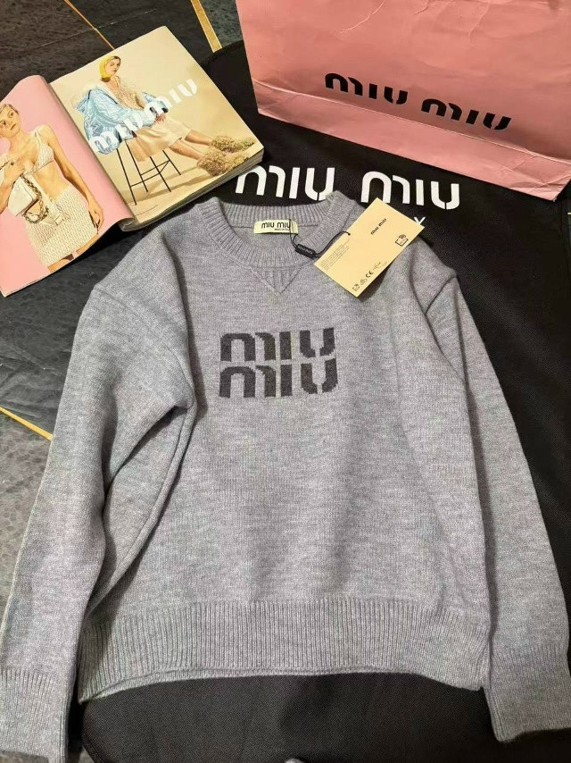 Купить Женский костюм серый оптом Садовод Интернет-каталог Садовод интернет-каталог