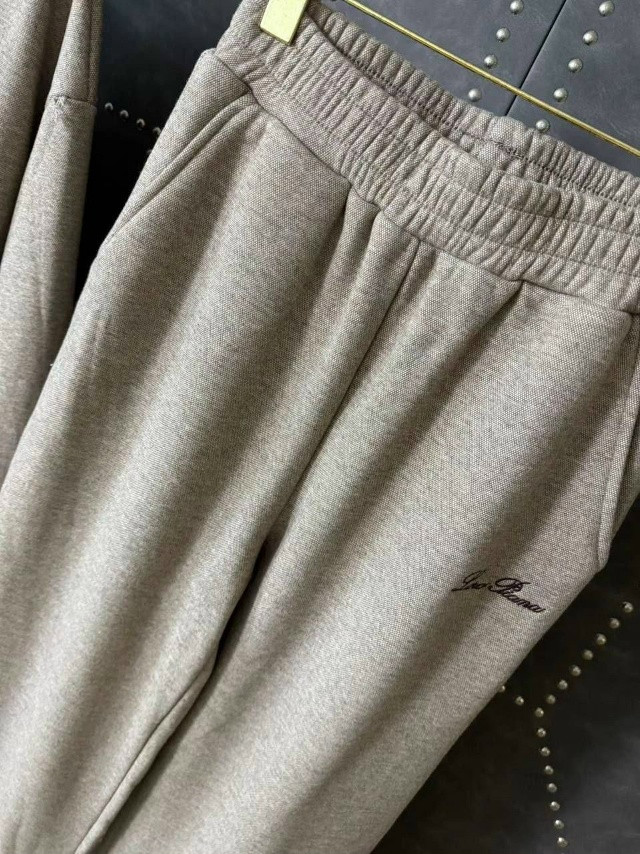 Купить Женский костюм бежевый оптом Садовод Интернет-каталог Садовод интернет-каталог