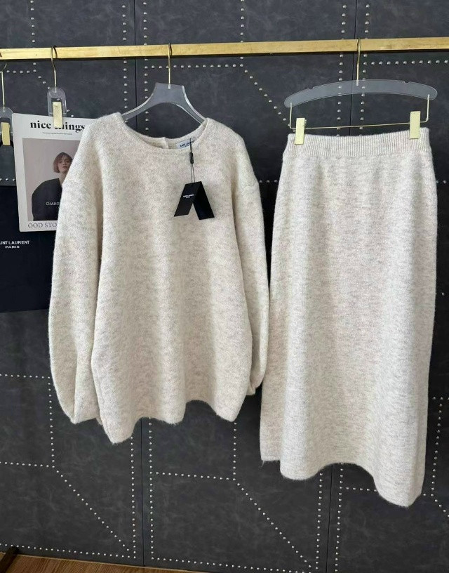 Купить Женский костюм молочный оптом Садовод Интернет-каталог Садовод интернет-каталог