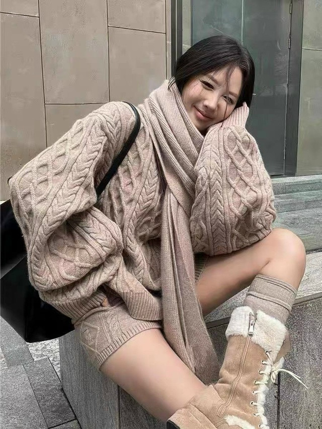 Купить Женский костюм бежевый оптом Садовод Интернет-каталог Садовод интернет-каталог