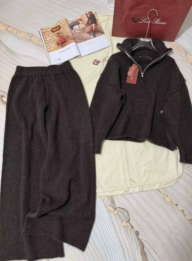 Купить Женский костюм коричневый оптом Садовод Интернет-каталог Садовод интернет-каталог