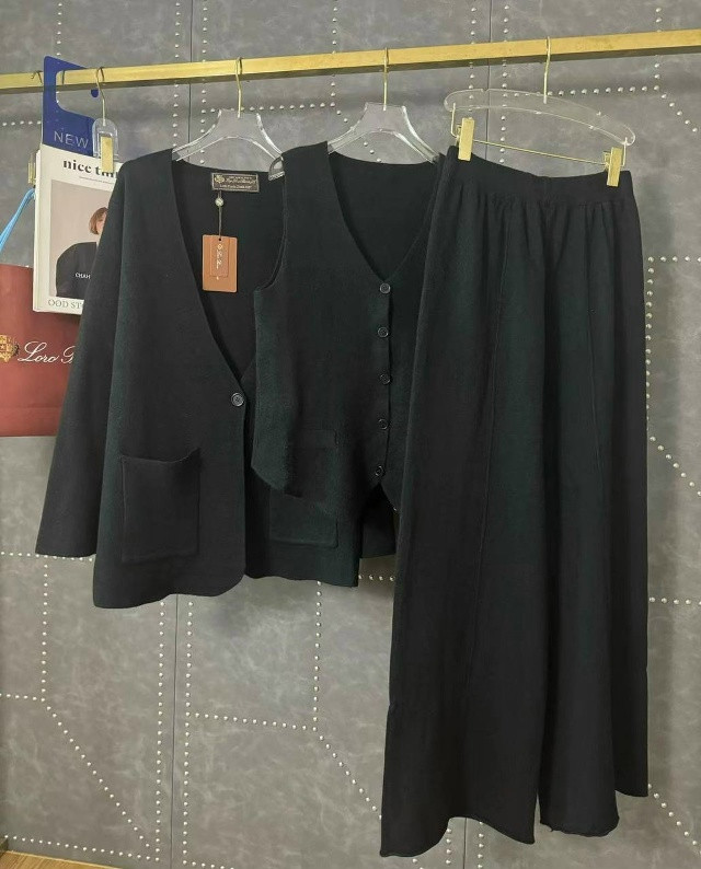 Купить Женский костюм черный оптом Садовод Интернет-каталог Садовод интернет-каталог